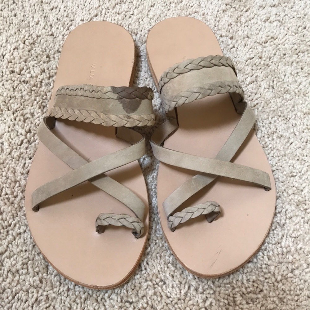 Bali’s Gabriel Anthropologie SZ 36 braided  sandals.
